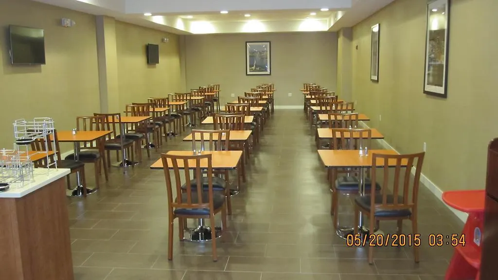 מלון ניו יורק Comfort Inn Jamaica Downtown
